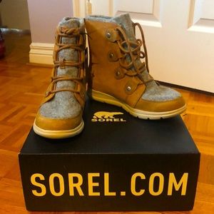 Sorel explorer Joan waterproof boots